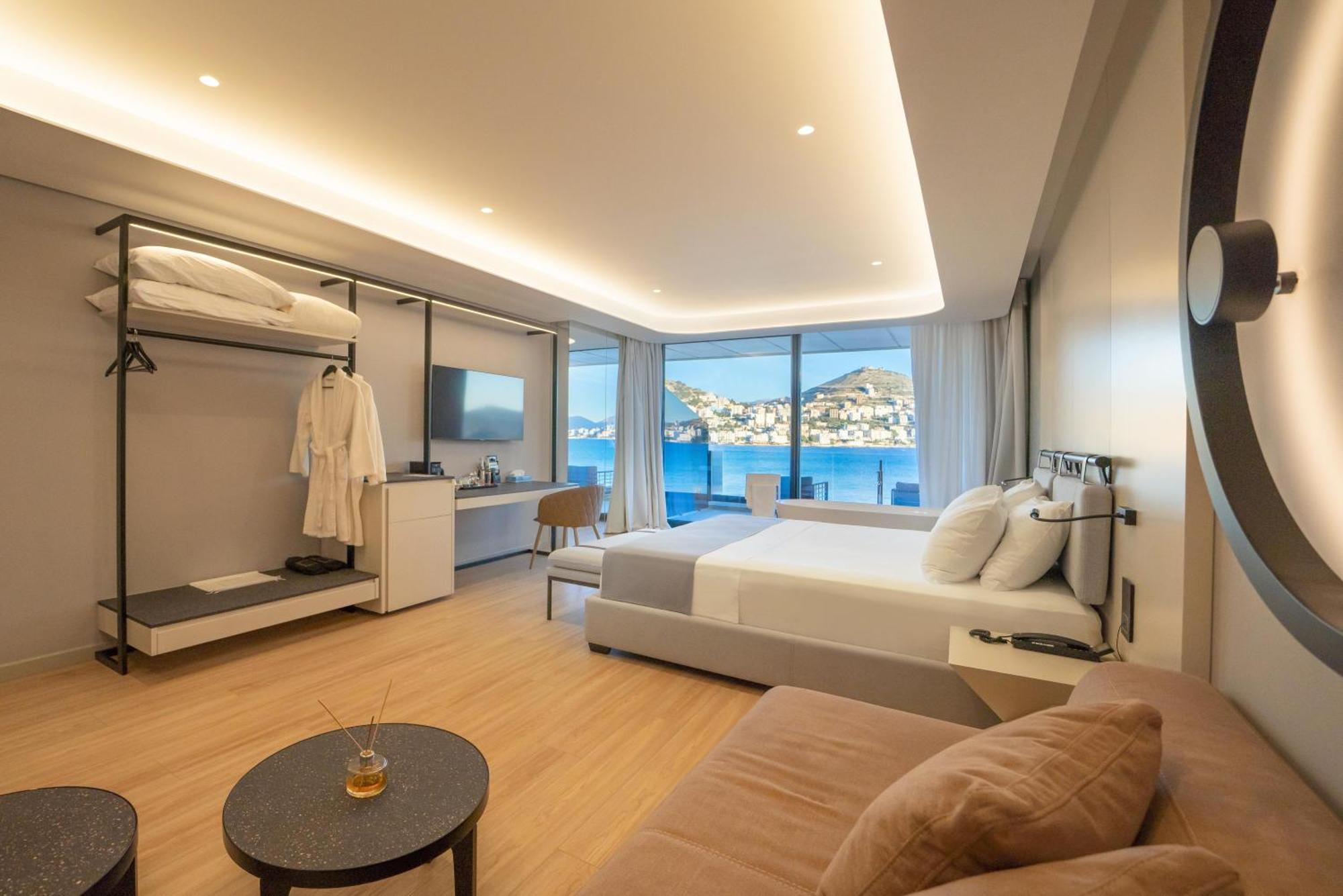 Yacht Premium Hotel Sarandë Exteriér fotografie