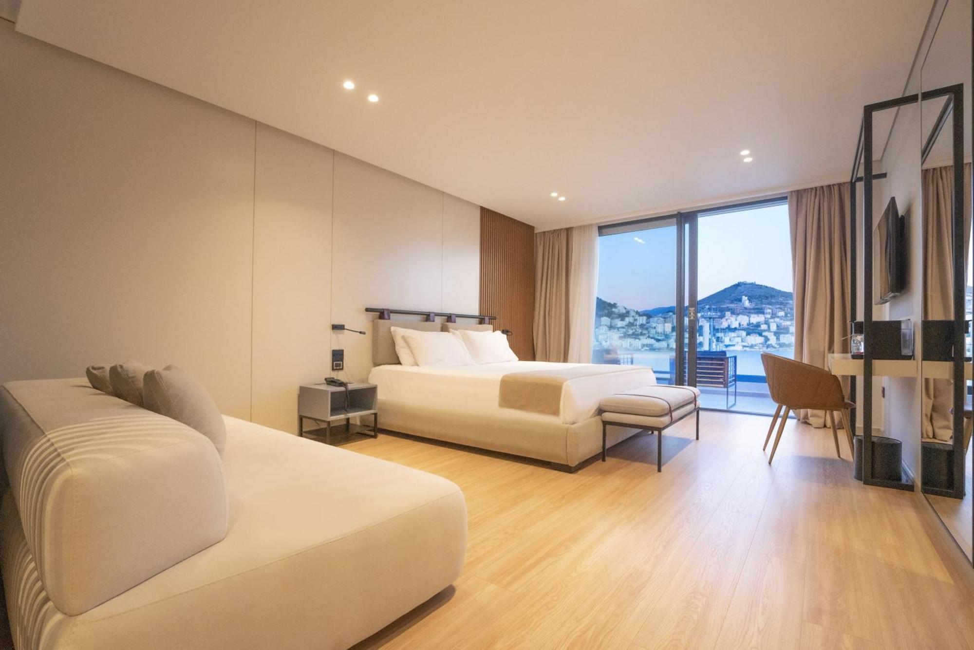 Yacht Premium Hotel Sarandë Exteriér fotografie